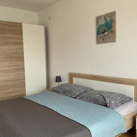Apartment Emi Novigrad *