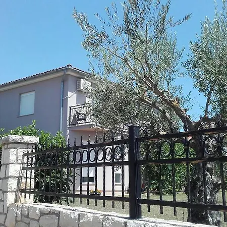 Apartment Emi Novigrad *
